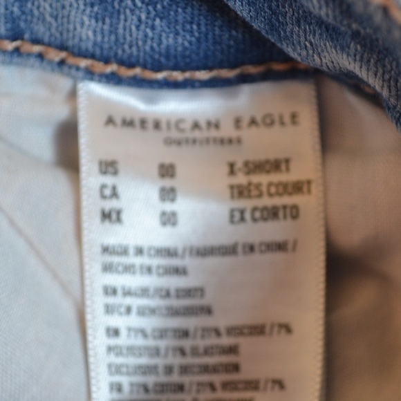 American Eagle Light Wash Distressed High Rise Jeggings - Picture 7 of 7